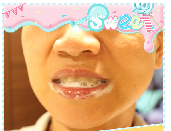 刷的时候起泡泡有丰富细致泡沫能帮助减少牙垢,清洁牙齿污垢的效果